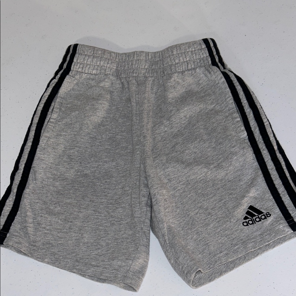 Adidas Boy’s Gray Athletic Cotton Shorts Size S (8)